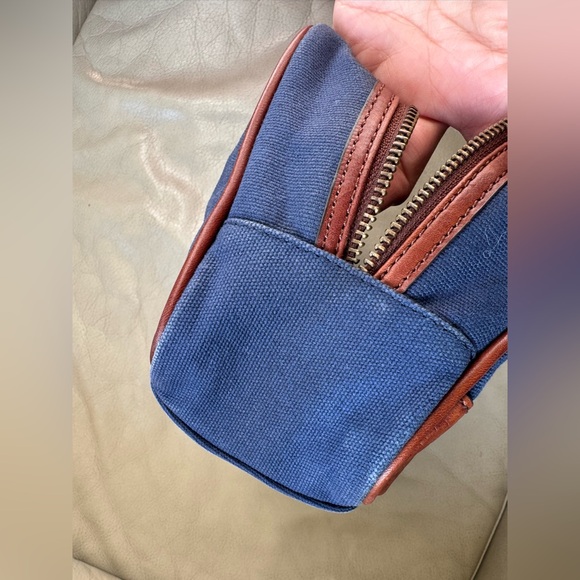 Tommy Bahama Mens Travel Bag Toiletries Navy Blue Leather - Picture 8 of 11